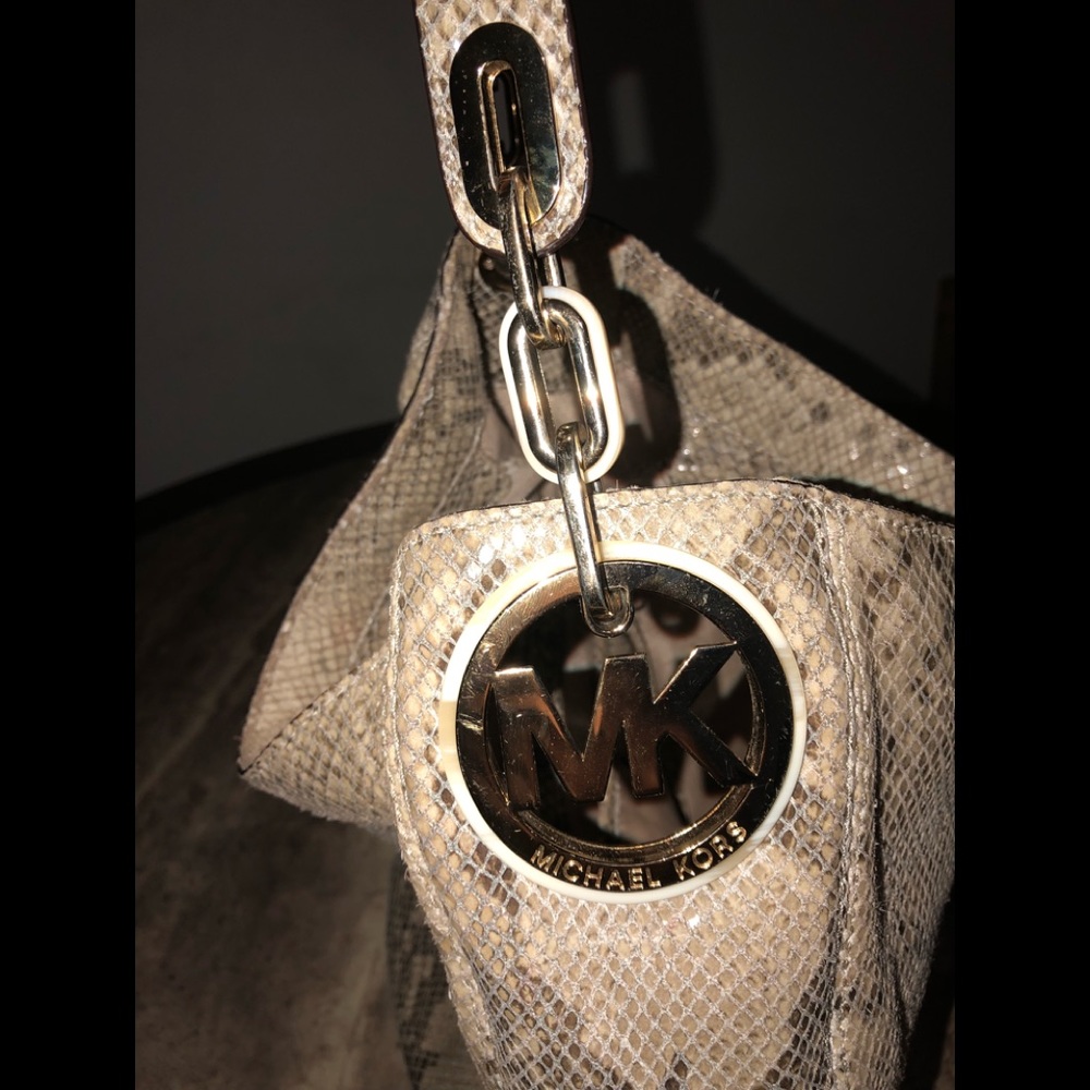 MICHAEL KORS SHOULDER BAG - Picture 3 of 6